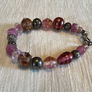 Elegant Pink and Silver Beaded Bracelet